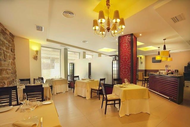 Antique Restaurante y Tapas